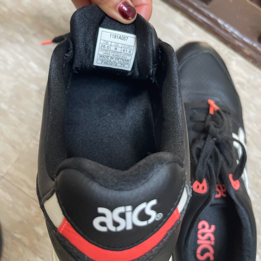 Size: 8 ASICS👟 - Picture 5 of 6
